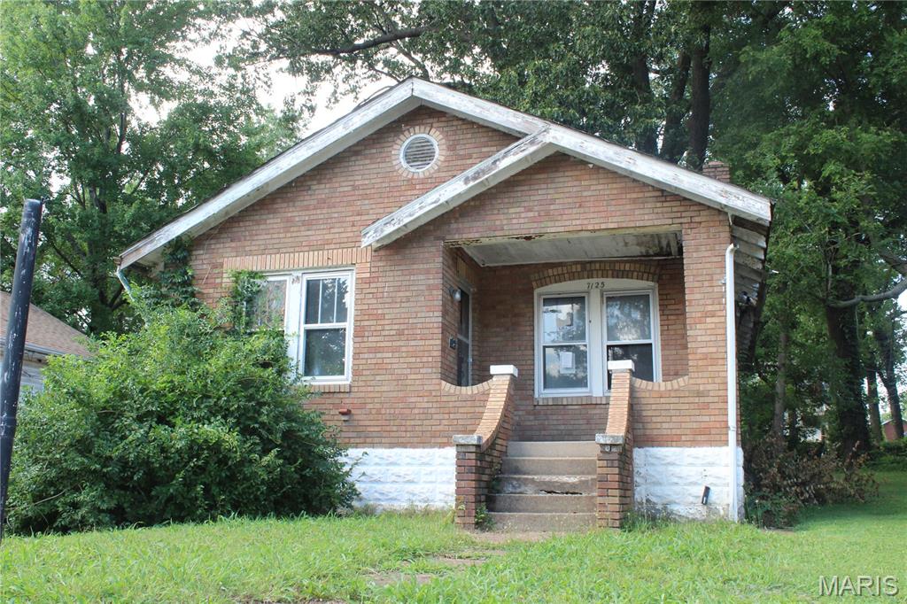 Photo of 7125 Woodrow Avenue Velda City MO 63121