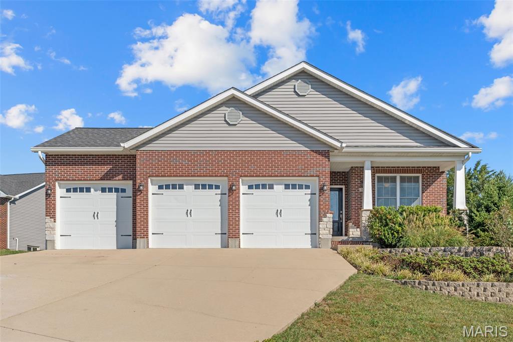 Photo of 242 Millstone Court Washington MO 63090