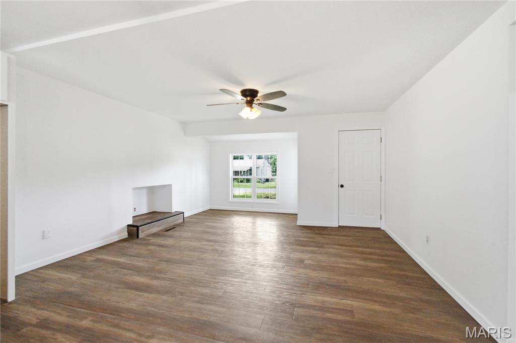 Photo of 705 S Arch Street Jerseyville IL 62052