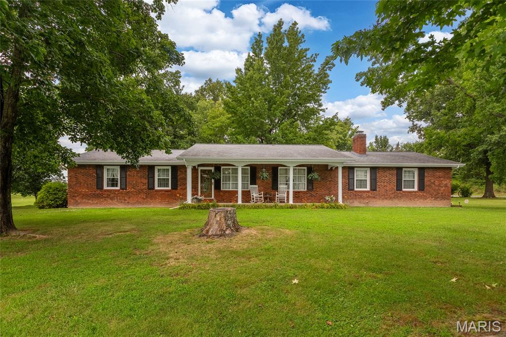 Photo of 1425 Coffee Road Raleigh IL 62977