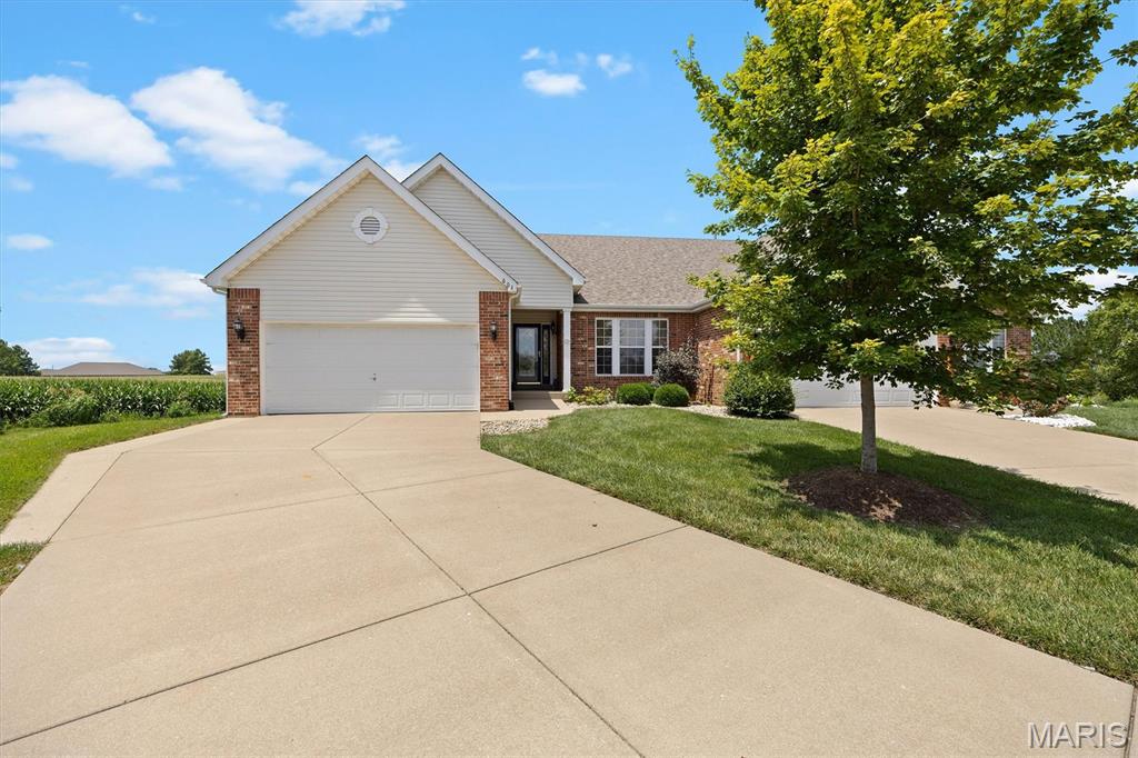 Photo of 601 Ember Crest Drive Fairview Heights IL 62208