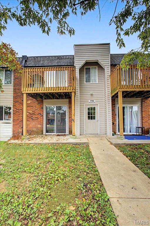Photo of 5766 Westphalia Lane #B Oakville MO 63129