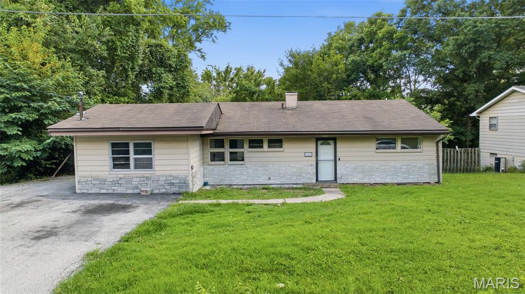 Photo of 620 Belvedere Drive Belleville IL 62223