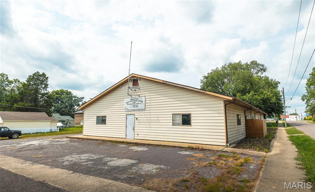 Photo of 77 Hughes Ford Road Sullivan MO 63080