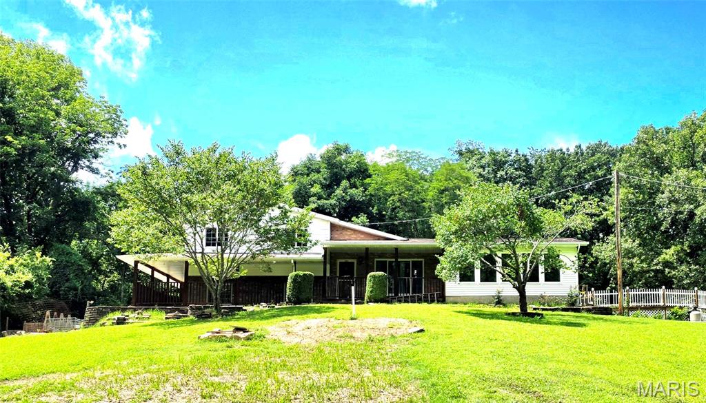 Photo of 601 Erskine Street Chester IL 62233