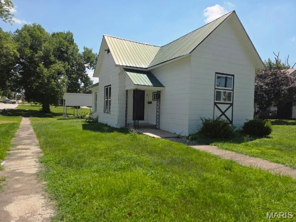 Photo of 113 E Cleveland Street Monroe City MO 63456
