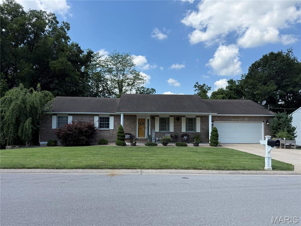 Photo of 137 Rosewood Drive Hannibal MO 63401