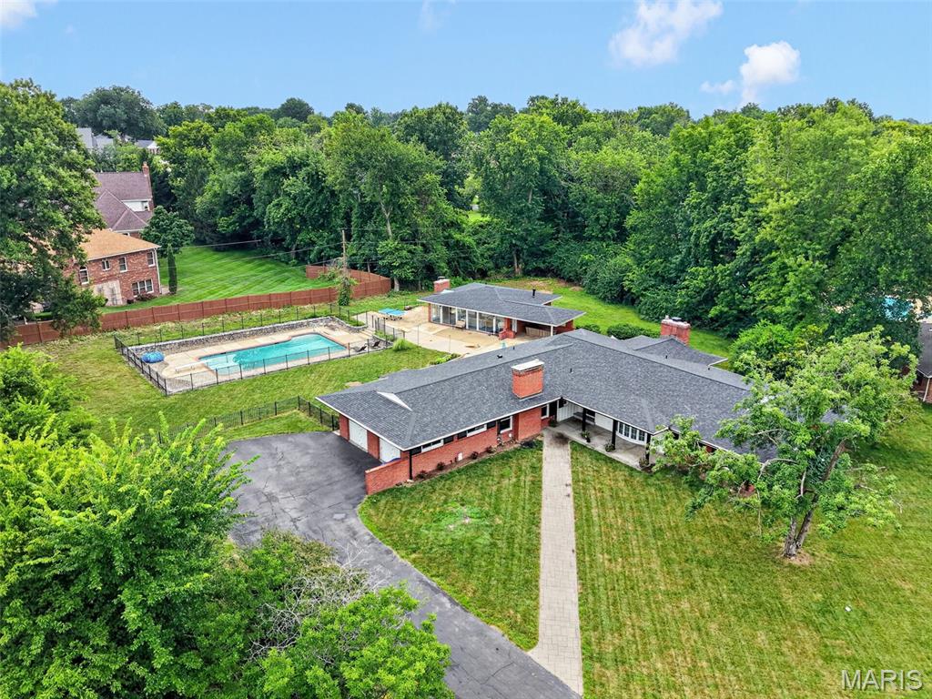 Photo of 9860 Bridle Trail Lane Sunset Hills MO 63128