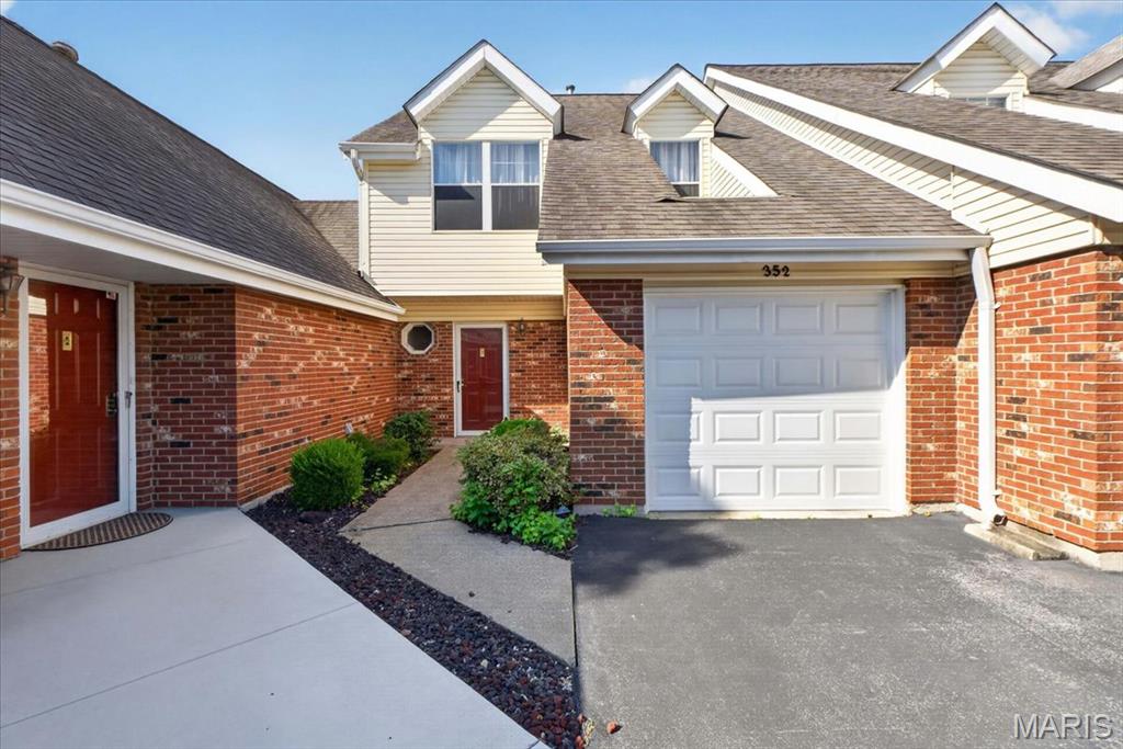 Photo of 352 Windsor Place #B St Peters MO 63376