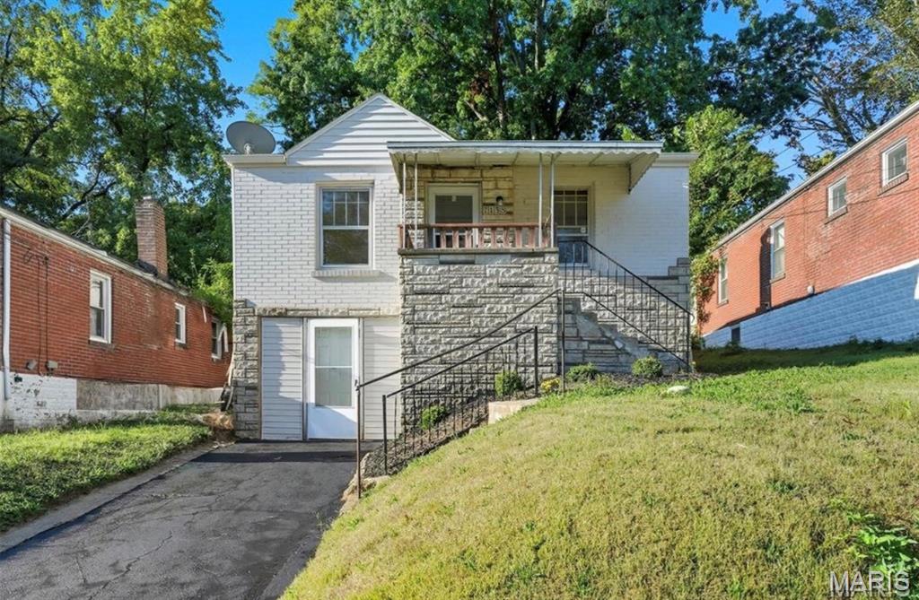 Photo of 7138 Garesche Avenue Jennings MO 63136