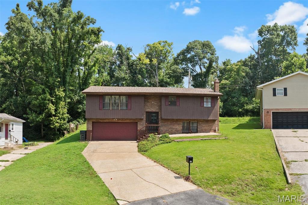 Photo of 27 Oakleigh Drive Belleville IL 62223