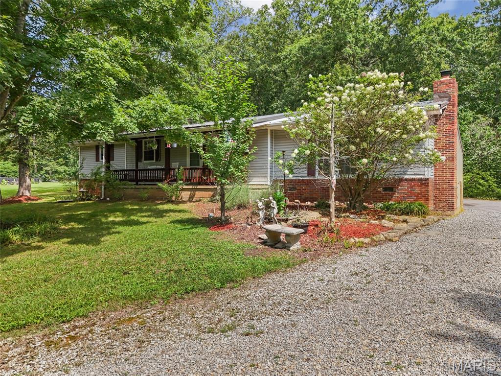 Photo of 4033 Lakewood Drive De Soto MO 63020