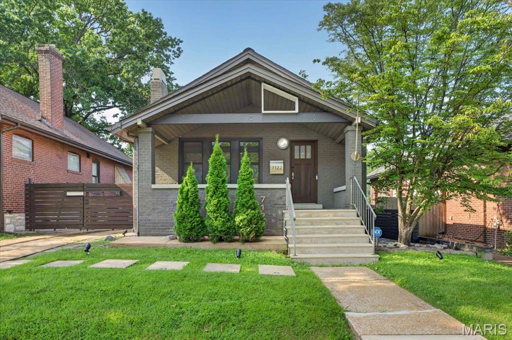 Photo of 7122 Nashville Avenue Richmond Heights MO 63117