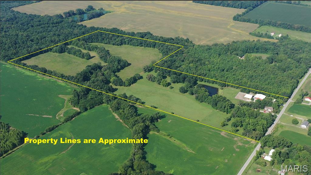 Photo of 23036 Carlyle Road Thompsonville IL 62890
