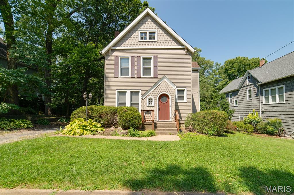 Photo of 109 N Old Orchard Avenue Webster Groves MO 63119
