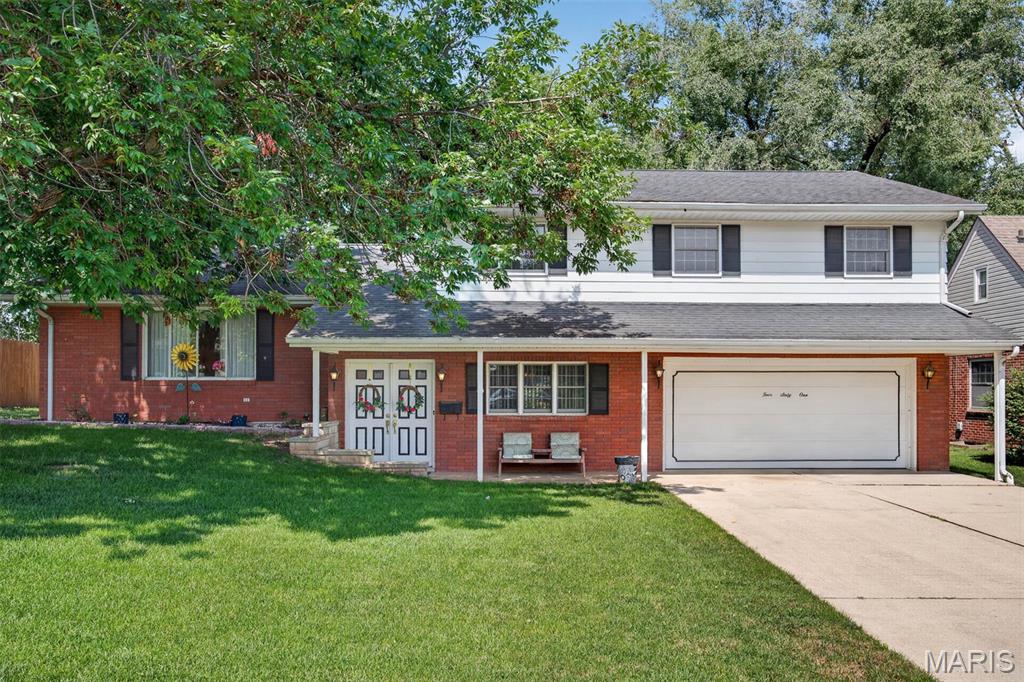 Photo of 461 S Grand Street Nashville IL 62263