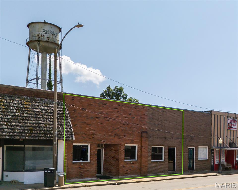 Photo of 110 E Main Avenue Bernie MO 63822