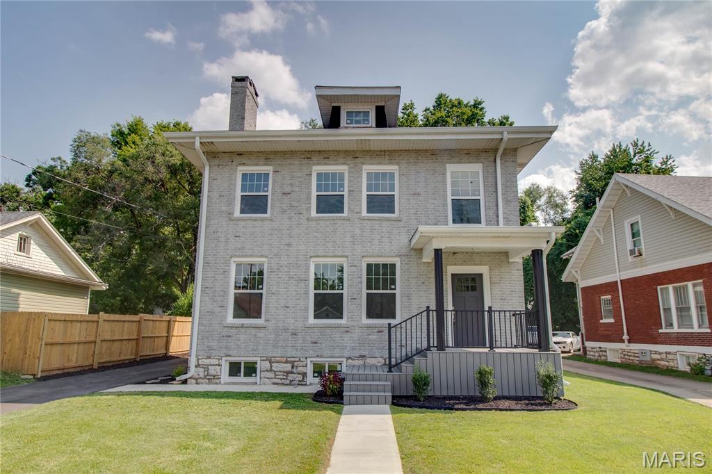 Photo of 2619 Hillcrest Avenue Alton IL 62002