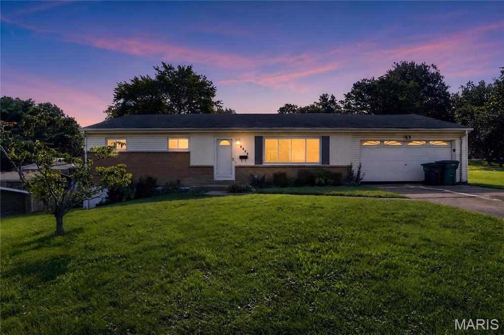 Photo of 5500 Donbar Drive St Louis MO 63121