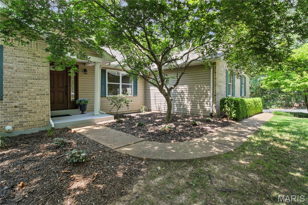 Photo of 279 Fawn Ridge Lane Hillsboro MO 63050
