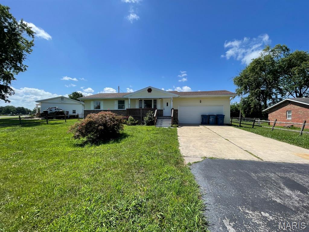 Photo of 1036 Washington Drive South Roxana IL 62087