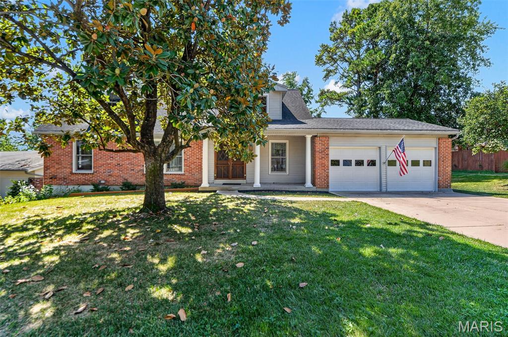 Photo of 804 Dutch Mill Drive Ballwin MO 63011