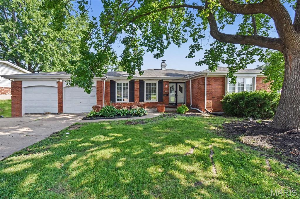 Photo of 3665 Santiago Drive Florissant MO 63033