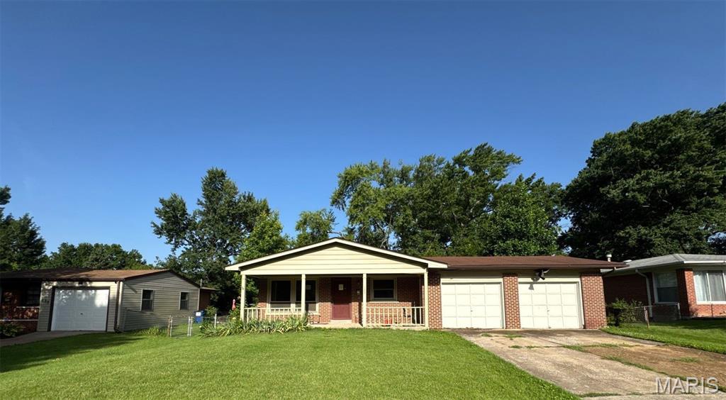 Photo of 125 Saint Benedict Lane Florissant MO 63033