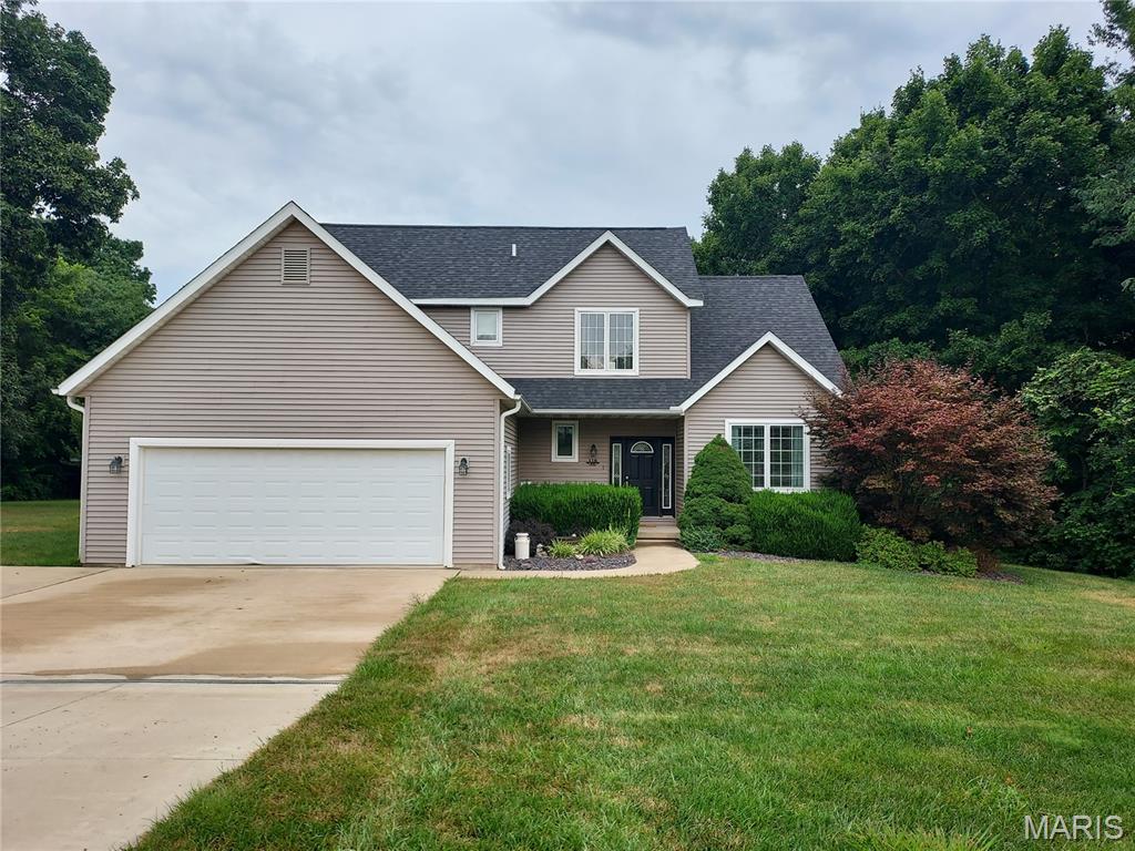 Photo of 118 Quail Hollow Road Greenville IL 62246