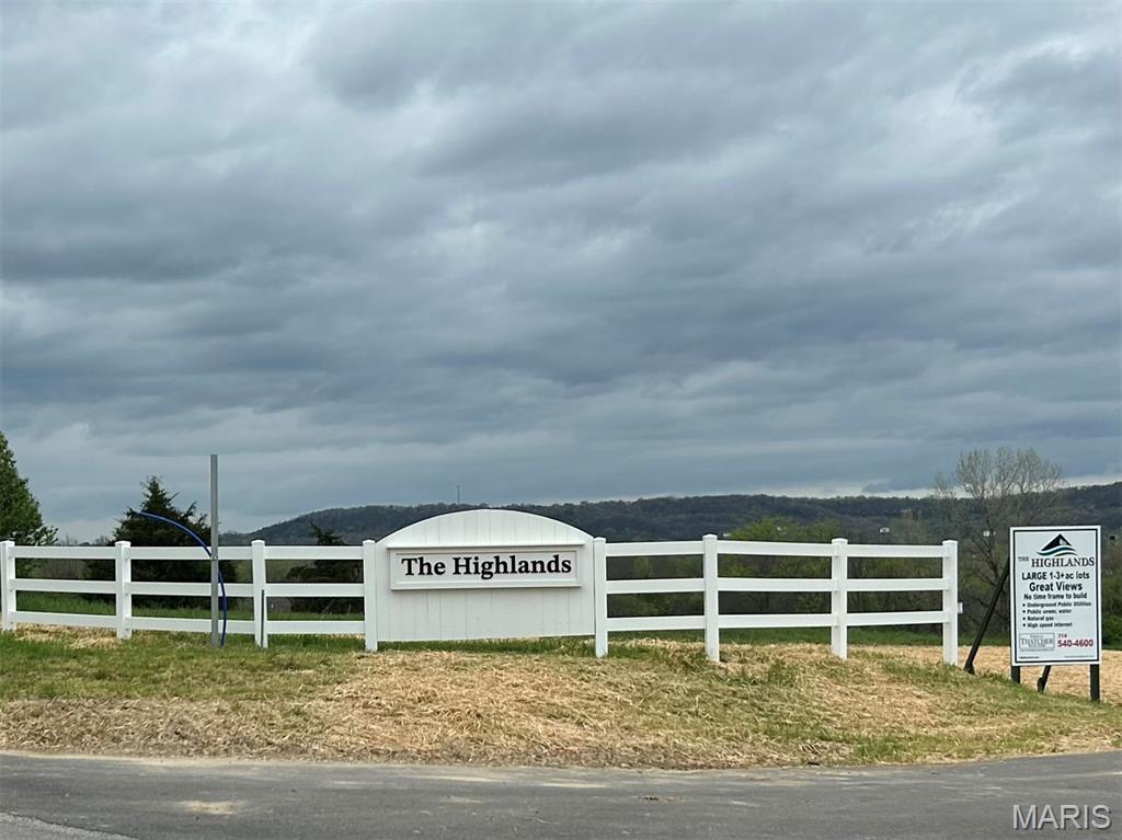 Photo of 656 # 15 Highlands Court Pacific MO 63069