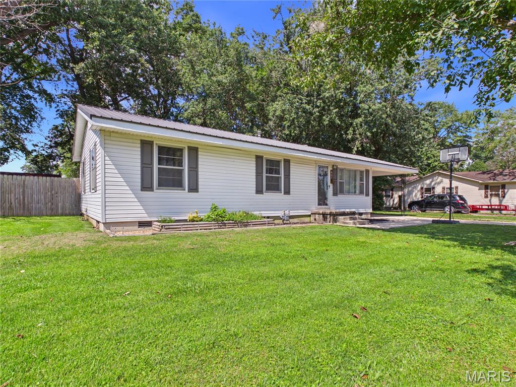 Photo of 807 W Jenkins Street Advance MO 63730