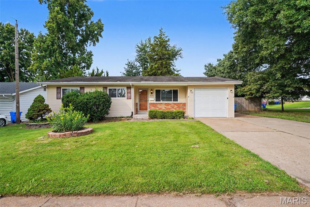 Photo of 2180 David Drive Florissant MO 63031