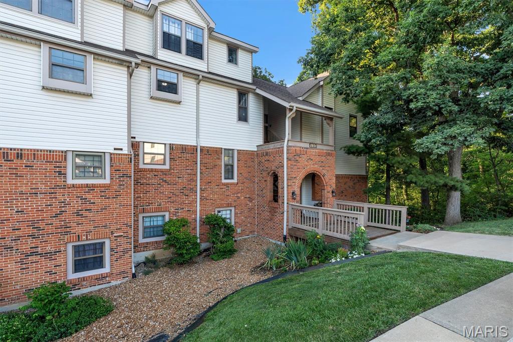 Photo of 7021 Green Tee Court St Louis MO 63129