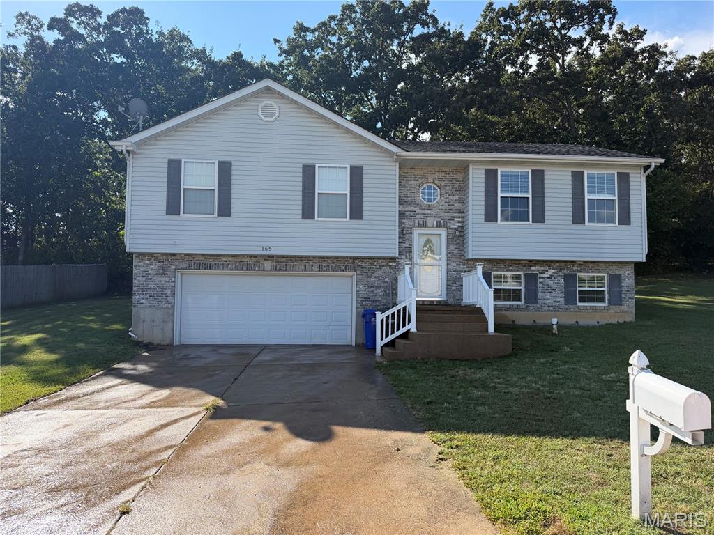 Photo of 165 T Box Drive St Clair MO 63077