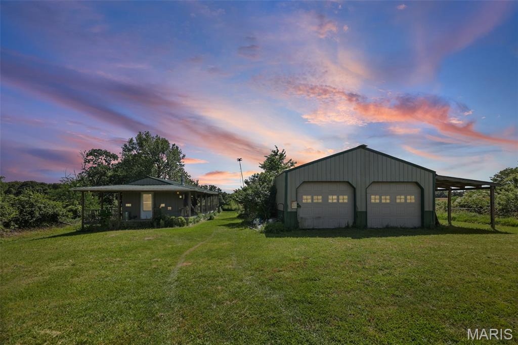 Photo of 92 Lewis Lane Hillsboro IL 62049