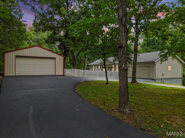 Photo of 324 Bridlewood Road Festus MO 63028