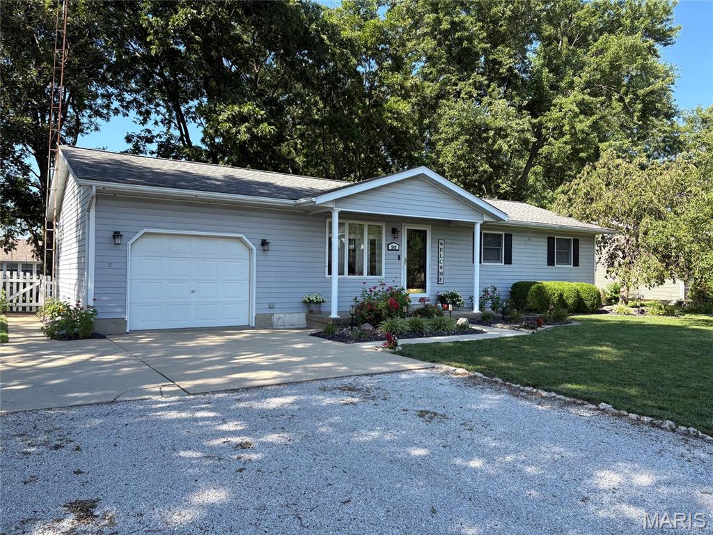 Photo of 549 W Oak Street Aviston IL 62216