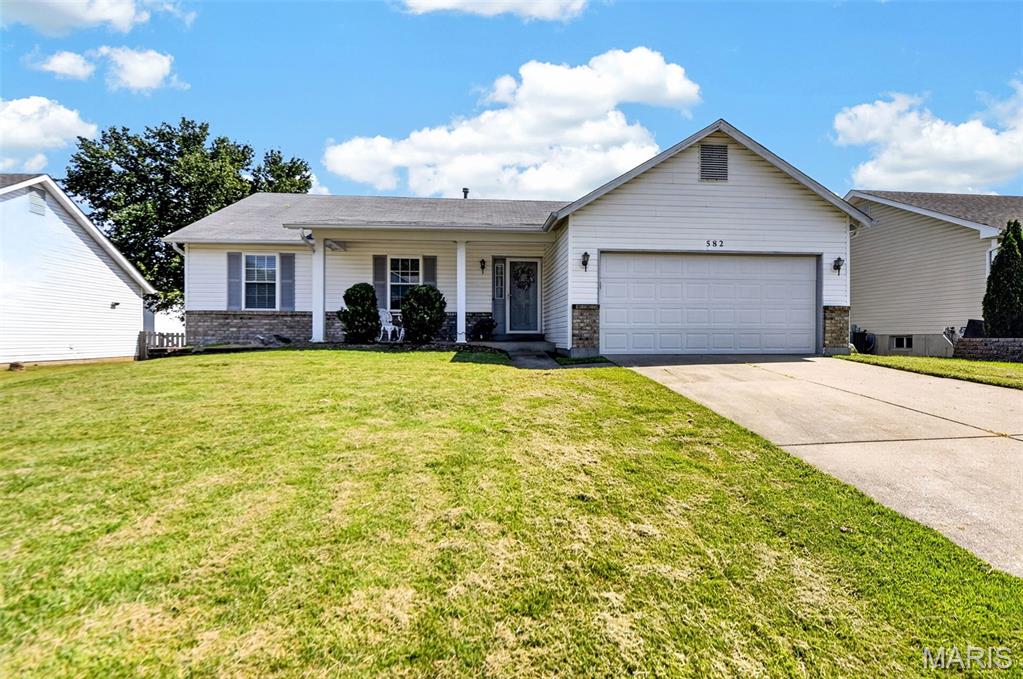 Photo of 582 Prentice Drive St Peters MO 63376
