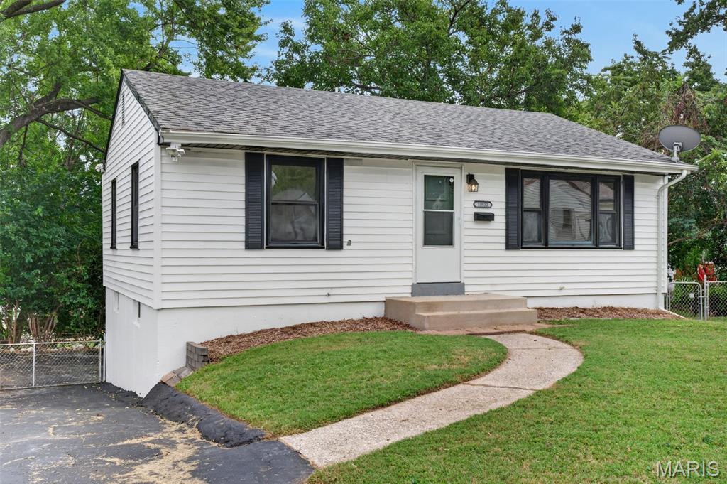 Photo of 10832 Saint Henry Court St Ann MO 63074