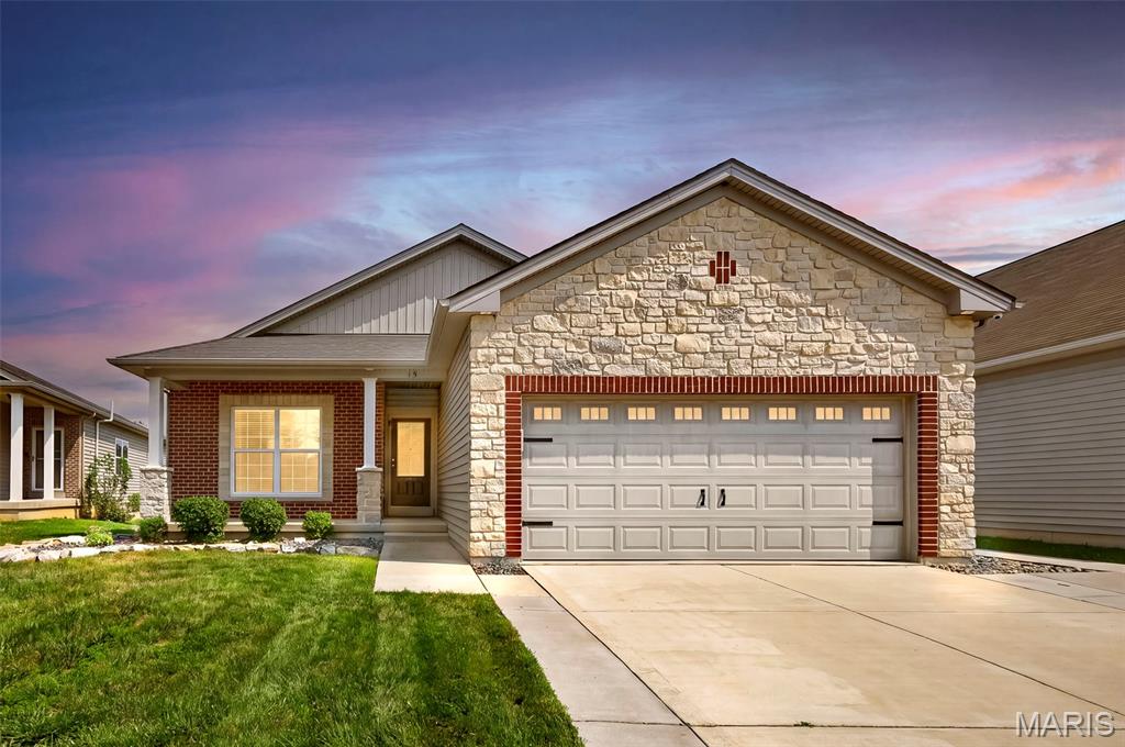 Photo of 15 Country Trail Court Lake St Louis MO 63367