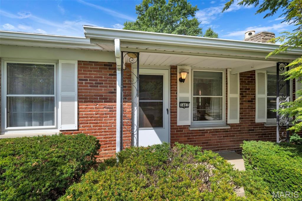 Photo of 1407 Fox Creek Drive St Louis MO 63126