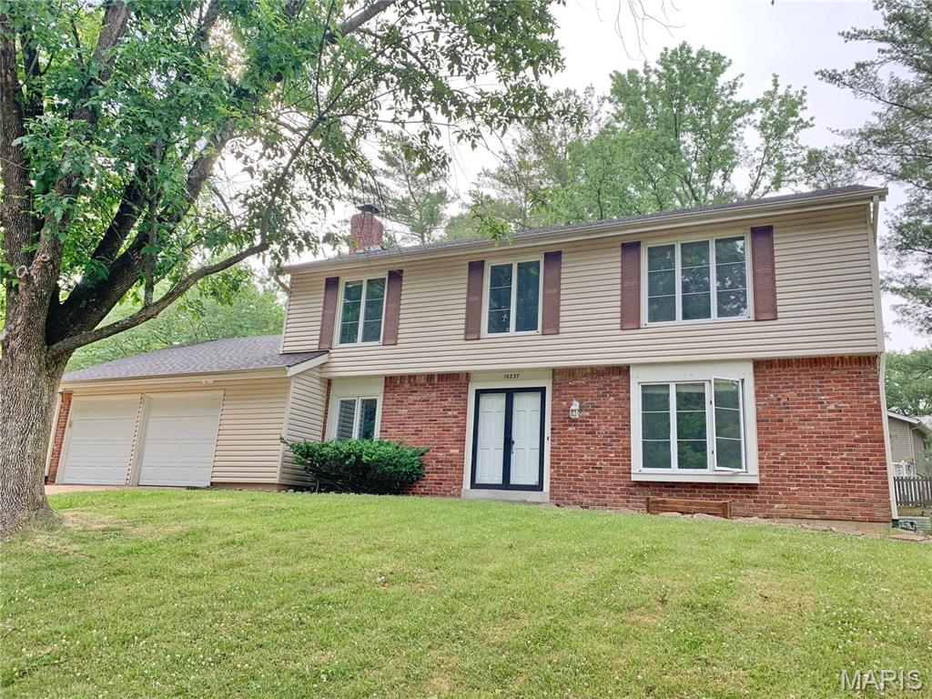 Photo of 15237 Kempwood Drive Chesterfield MO 63017