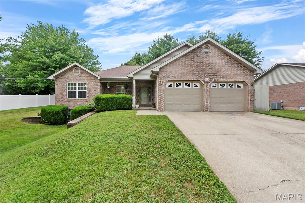 Photo of 815 Pecan Lane Jackson MO 63755