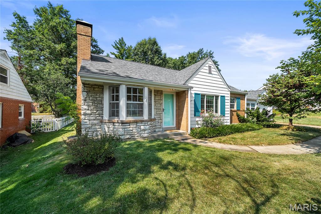 Photo of 1523 S Rock Hill Road Webster Groves MO 63119