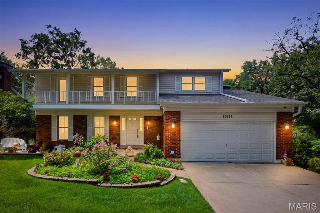Photo of 13116 Huntercreek Ridge Road Des Peres MO 63131