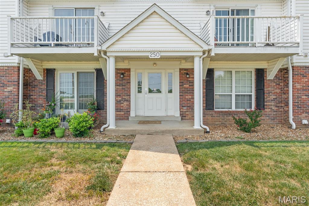 Photo of 254 Carriage Court Washington MO 63090