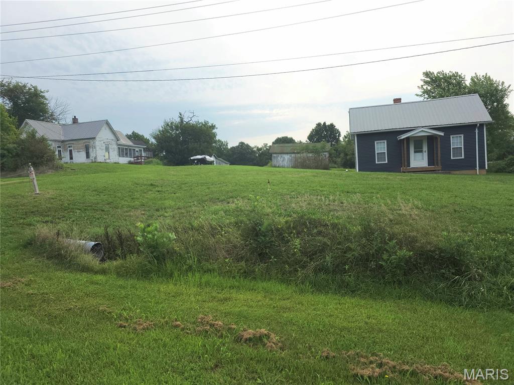 Photo of 322 and 318 Palmyra Street Perry MO 63462