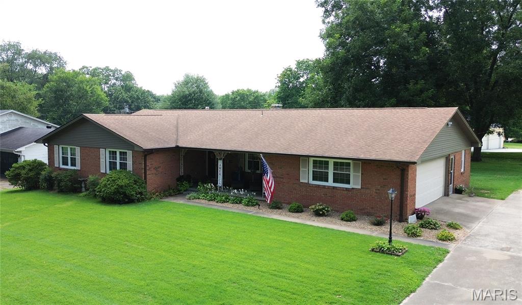 Photo of 1229 Fairlane Drive Cape Girardeau MO 63701