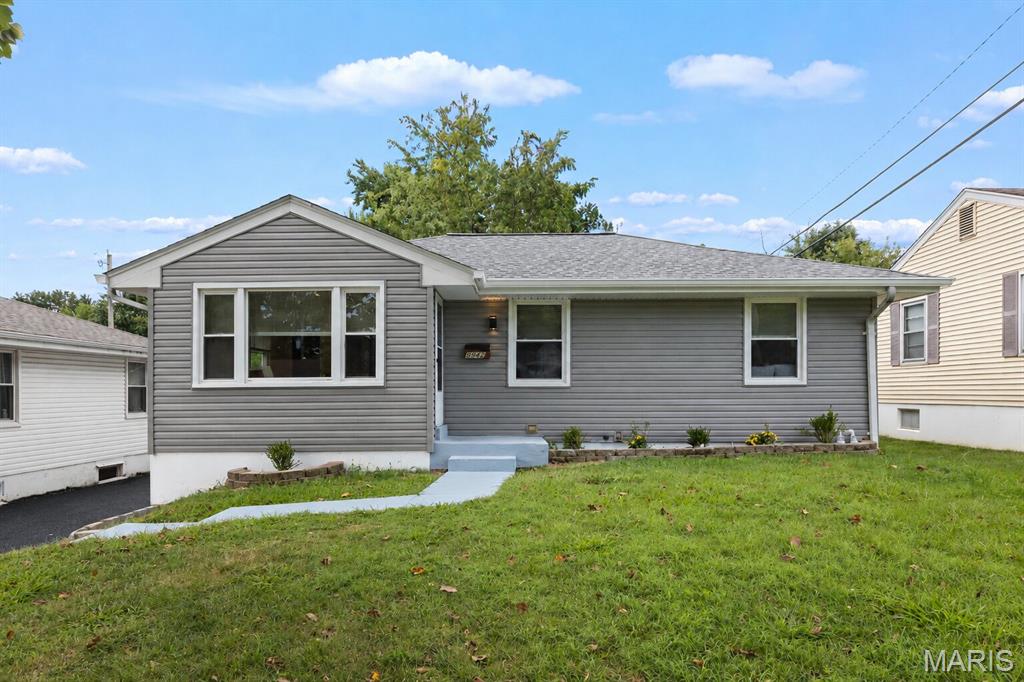 Photo of 9942 Westwise Court Overland MO 63114