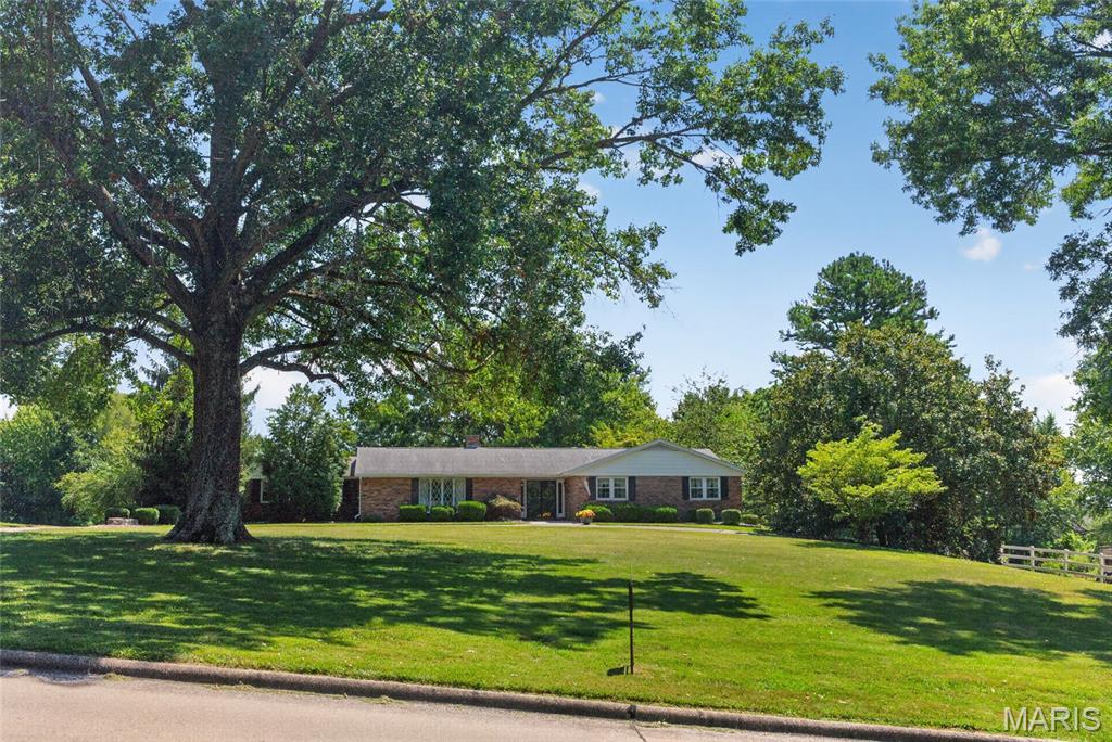 Photo of 948 Donna Drive Jackson MO 63755